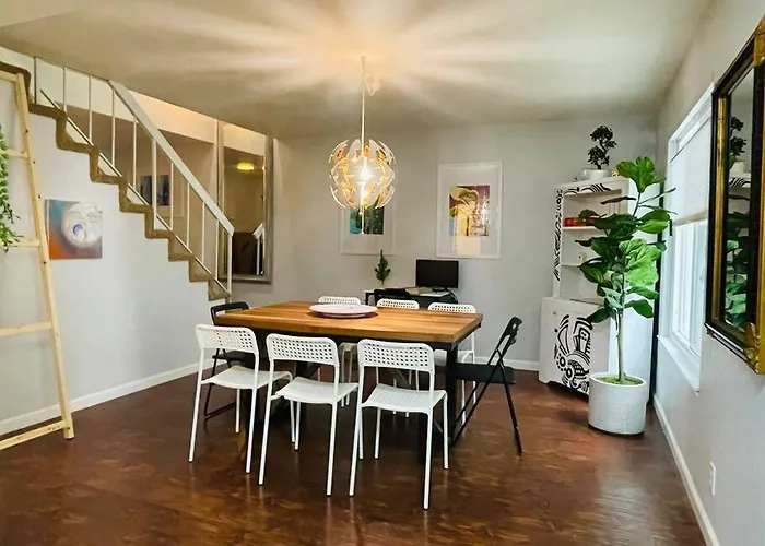 Artists Condo Game Room Patio Near Uc Med Center