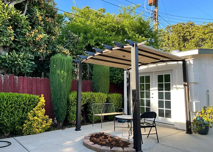 Cozy Suite With Private Patio Close To Downtown And Uc Davis Medical Center